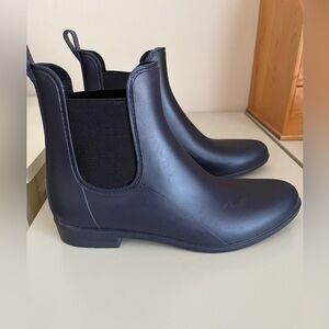 EUC- Merona, Navy,  Rubber, Ankle Rain Boot-Size 10